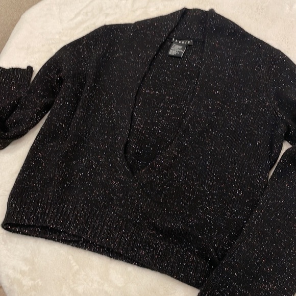 Theory Cashmere Sweater - Picture 5 of 12